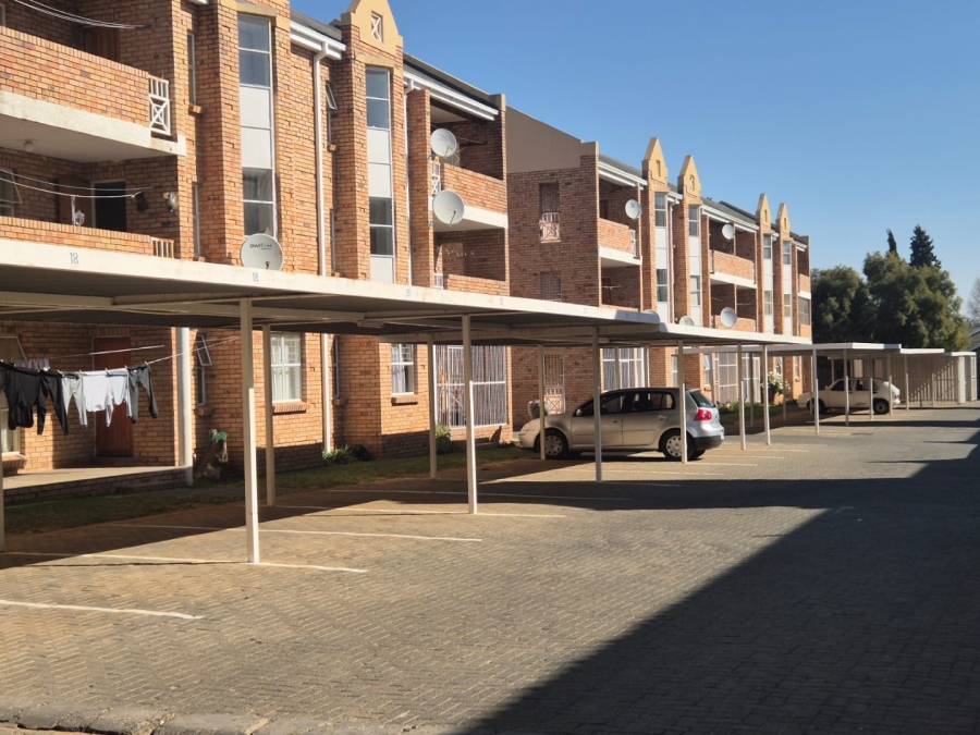 4 Bedroom Property for Sale in Willows Free State